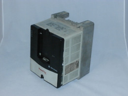 Частотний перетворювач ALLEN-BRADLEY, 3 кВт, 3-фазний, 20A C 8P7 A1 AYNANN. Вживаний.