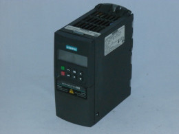 Частотний перетворювач SIEMENS, 0.75 кВт, 1-фазний, 6SE6440-2AB17-5AA1. Вживаний.