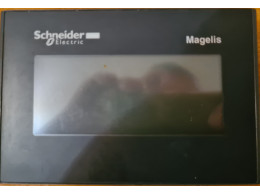 Schneider Magelis HMISTO512. Панель оператора. Вживана