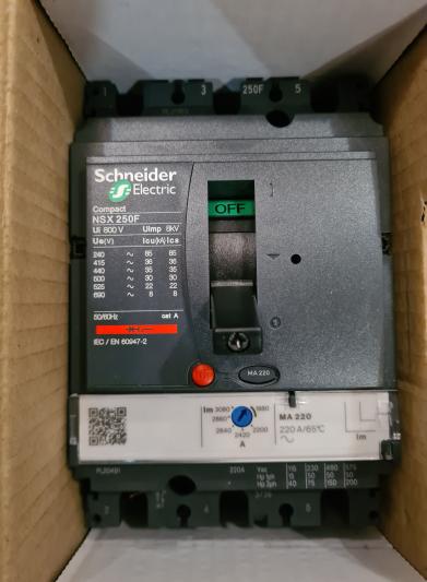 Schneider NSX 250F LV431748. Автоматичний вимикач на 220А. Новий