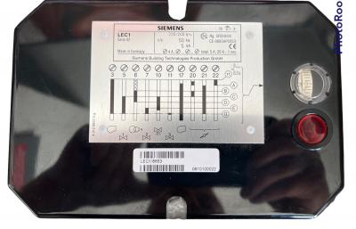 SIEMENS LEC1/8853 Serie 02 220-240V Gas Burner Controller. Автомат горіння. Вживаний