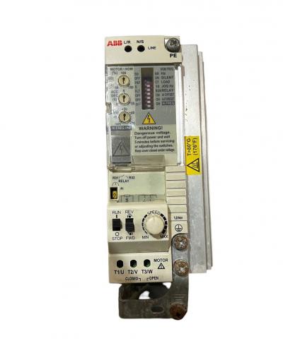 ABB ACS50-01E-04A3-2. Frequenzumrichter. Anwendung.