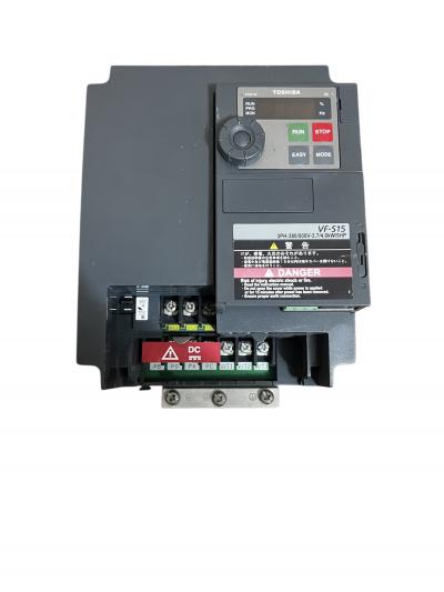 Toshiba VFS15-4037PL-W. Частотний перетворювач. Вживаний
