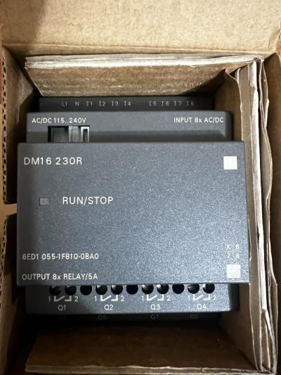Siemens 6ED1 055-1FB10-0BA0. Digital input/output module