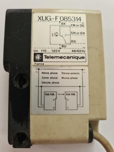 Telemecanique XUG-F085314. Фотоелектричний датчик. Вживаний