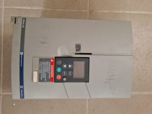 Telemecanique ATV58HU90N4. Частотний перетворювач на 5,5Kw 380V. Вживаний