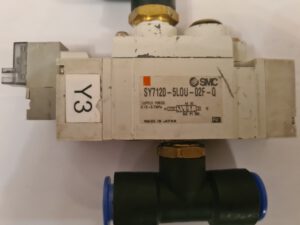SMC SY7120-5LOU-02F-Q. Пневморозподільник. Вживаний
