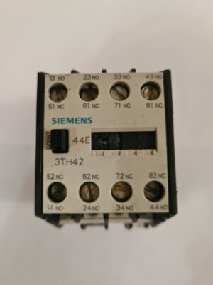 Siemens 3TH42. Контактор на 16А з котушкою 220В. Вживаний