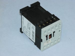 Контактор SIEMENS, 1.1кВт, 3RH1122-1AP00. Вживаний