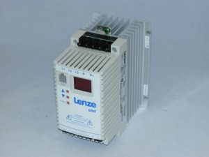 Частотний перетворювач LENZE, 1.1 кВт, 3-фазний, ESMD112L4TXA. Новий