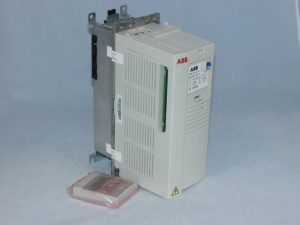 Однофазний частотний перетворювач (1,5 кВт) серії ACS 100/101, ABB ACS101-2K7-1