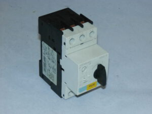 Автомат захисту двигуна SIEMENS, 2.8-4А, 3RV1021-1EA10. Вживаний