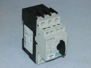 Автомат захисту двигуна SIEMENS, 7-10А, 3RV1021-1JA10. Вживаний
