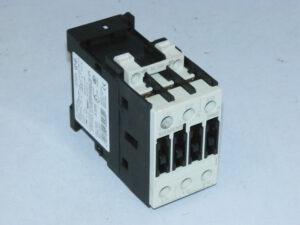 Контактор SIEMENS, 5,5кВт, 3RT1024-1BB44. Вживаний