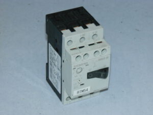Автомат захисту двигуна SIEMENS, 0.7-1А, 3RV1011-1JA10. Вживаний