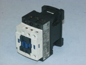 Контактор TELEMECANIQUE, 7.5кВт, LC1D186. Вживаний.