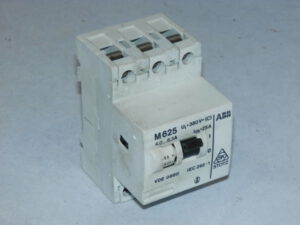 Автомат захисту двигуна ABB, 4-6.3А, M625. Вживаний