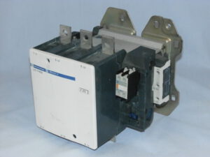 Контактор TELEMECANIQUE, 200кВт, LC1F400. Вживаний.