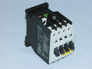 Контактор SIEMENS, 4кВт, 3TF-3001-0A. Вживаний