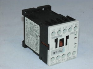 Контактор SIEMENS, 4кВт, 3RT1016-1BB42. Вживаний