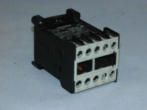 Контактор SIEMENS, 4кВт, 3TF2001-0BB4. Вживаний.
