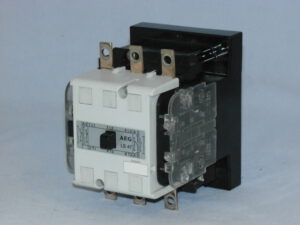 Контактор AEG, 22кВт, LS47 (220). Вживаний.