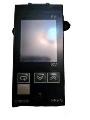 OMRON E5EN-Q3MTC-500. Регулятор температури. Новий