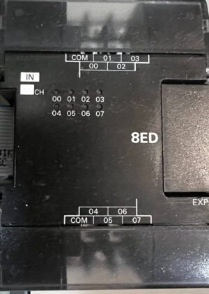 Omron CP1W-8ED. Модуль входів. Вживаний